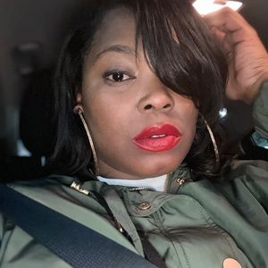 Meet your Posher, Sade